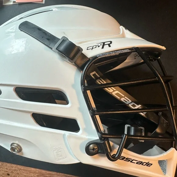 Cascade Youth Lacrosse Helmet - Picture 3 of 6